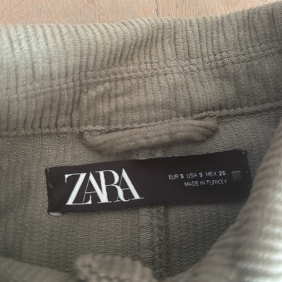 Women’s Zara sage green cropped corduroy jacket size S - Picture 3 of 4